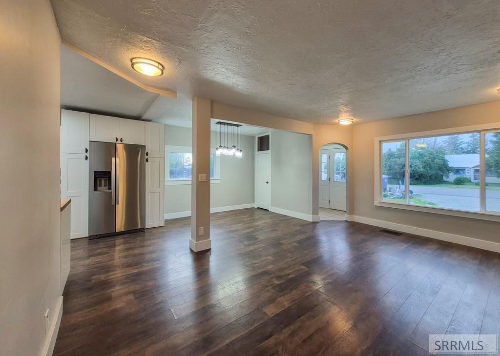 862 Highland Street Property Photo 10