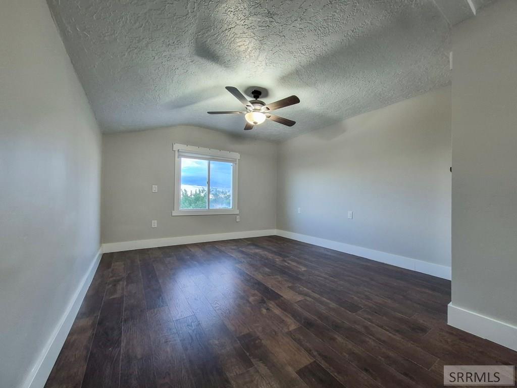 862 Highland Street Property Photo 25