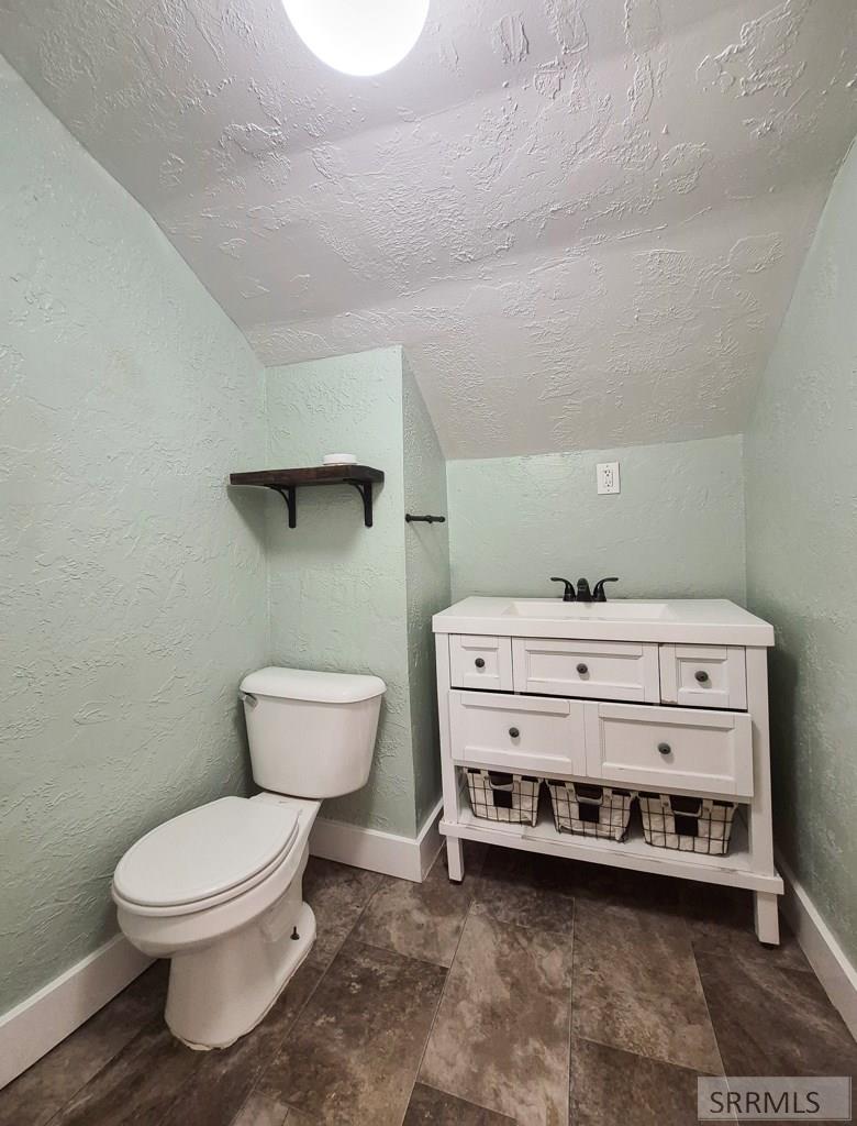 862 Highland Street Property Photo 33