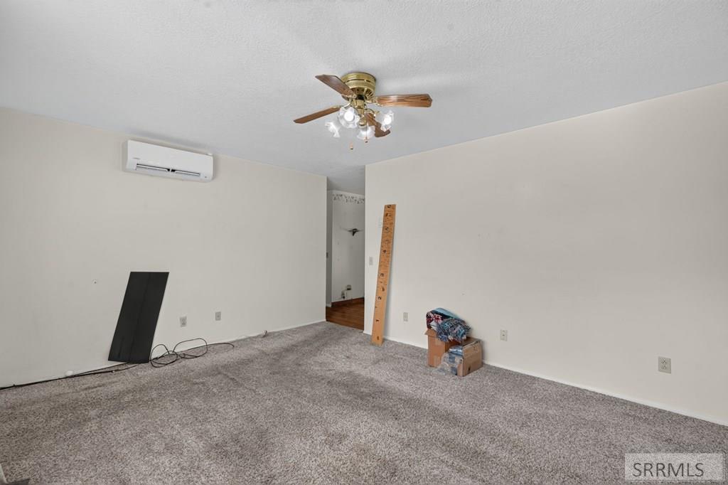 367/tbd N 1st W Property Photo 4