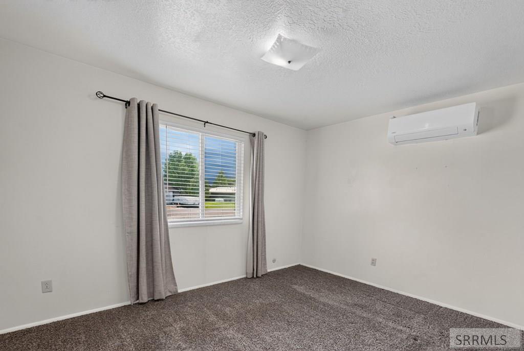 367/tbd N 1st W Property Photo 18