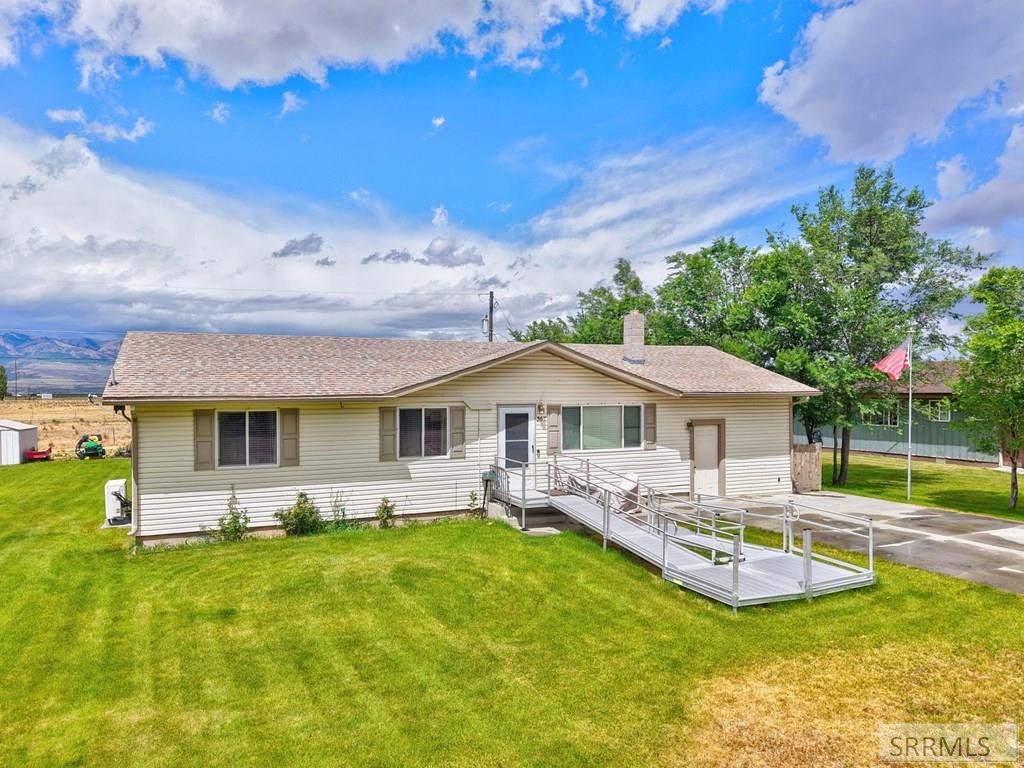 367/tbd N 1st W Property Photo 24