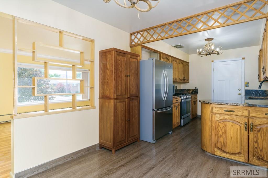 495 Packard Property Photo 14