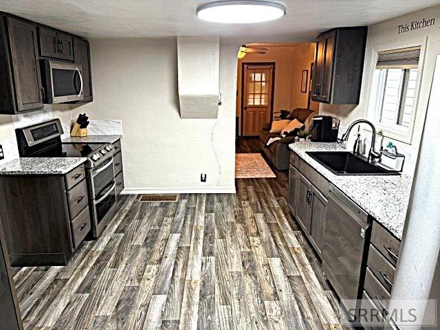 329 N Bridge Street Property Photo 3
