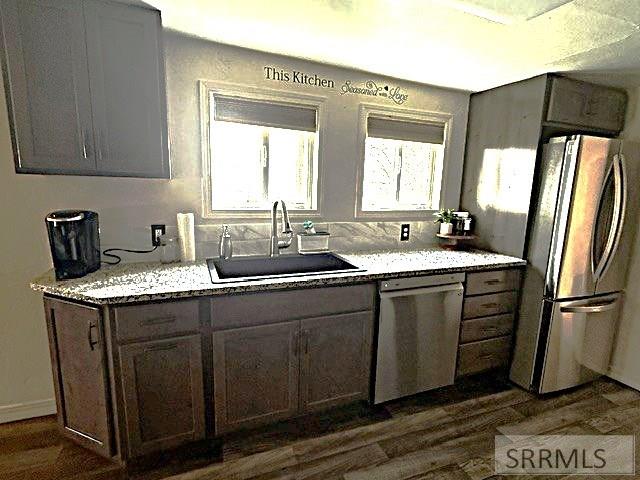329 N Bridge Street Property Photo 4
