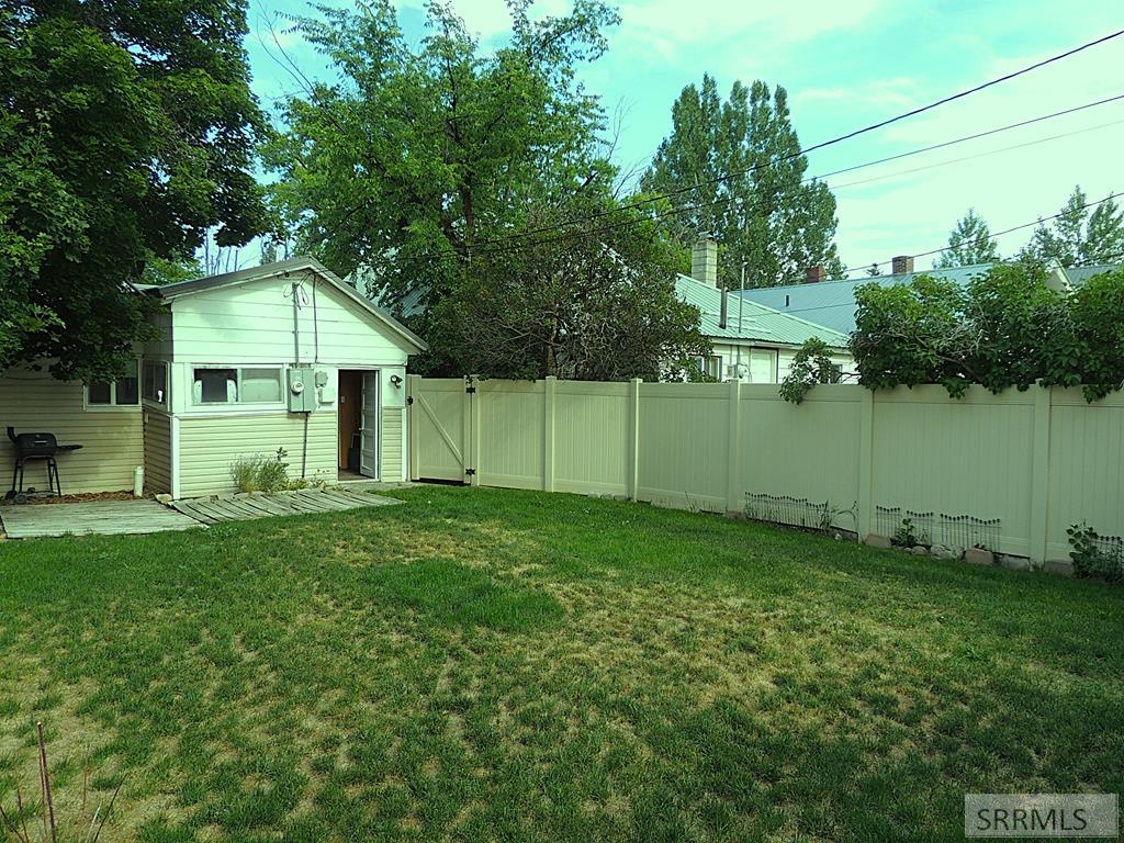 329 N Bridge Street Property Photo 16