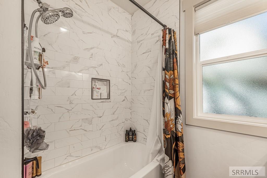 520 J Street Property Photo 16