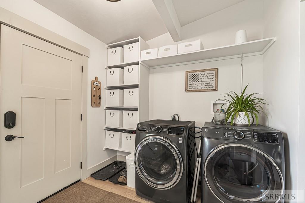 520 J Street Property Photo 21