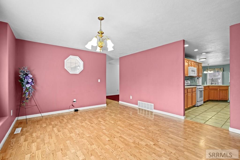 4679 E Wind River Drive Property Photo 14