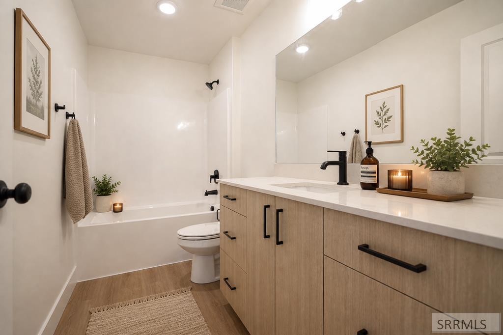 1062 Sharra Avenue # 2 Property Photo 7