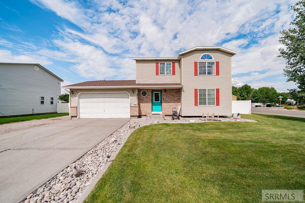 3401 Shady Glen