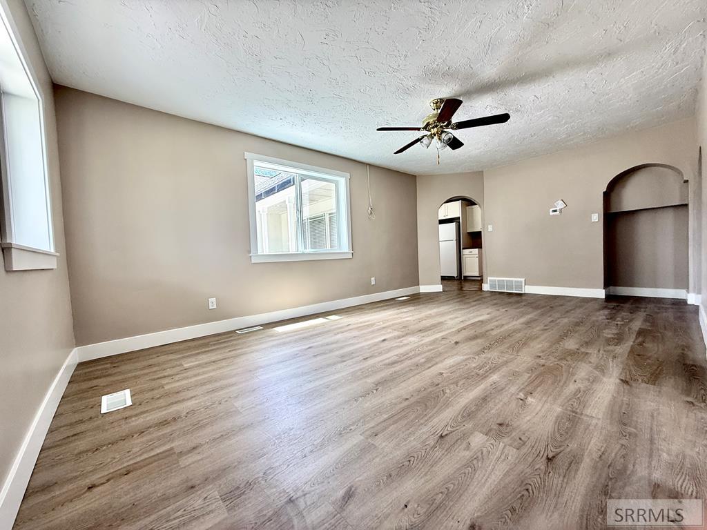 709 N 3400 E Property Photo 8