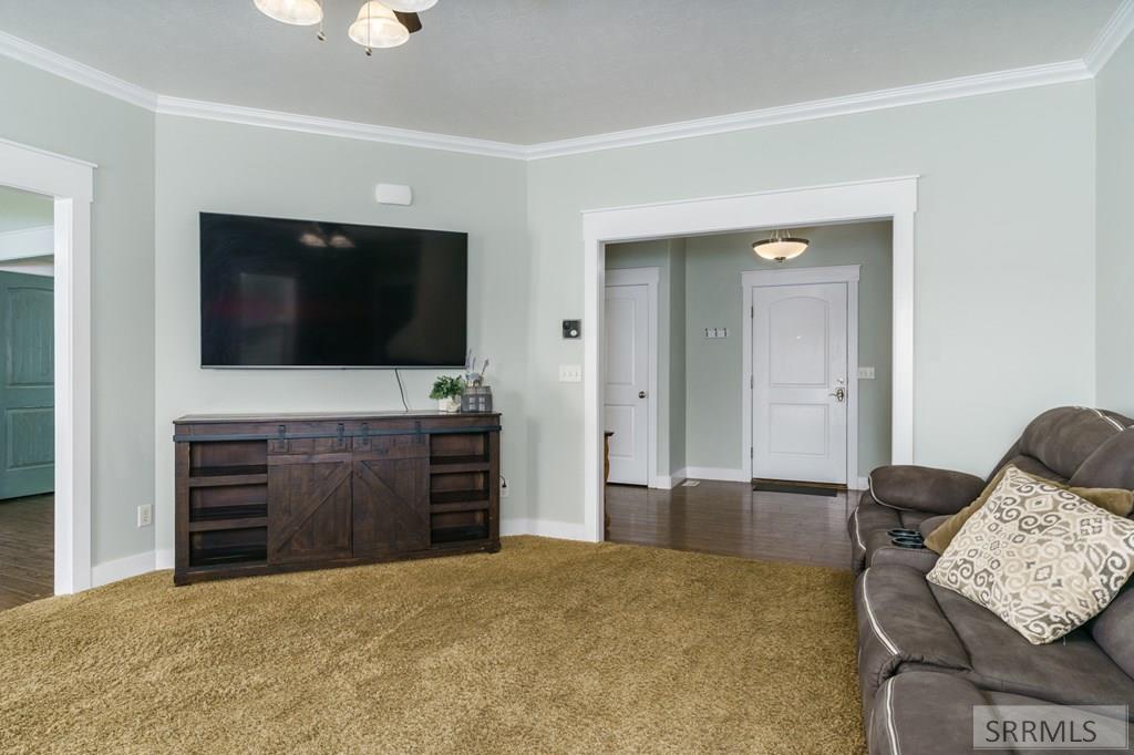 182 Merrill Way Property Photo 13