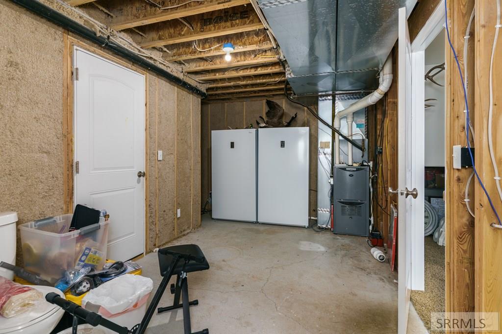182 Merrill Way Property Photo 39