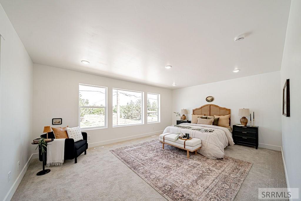 2240 Summers Drive Property Photo 11