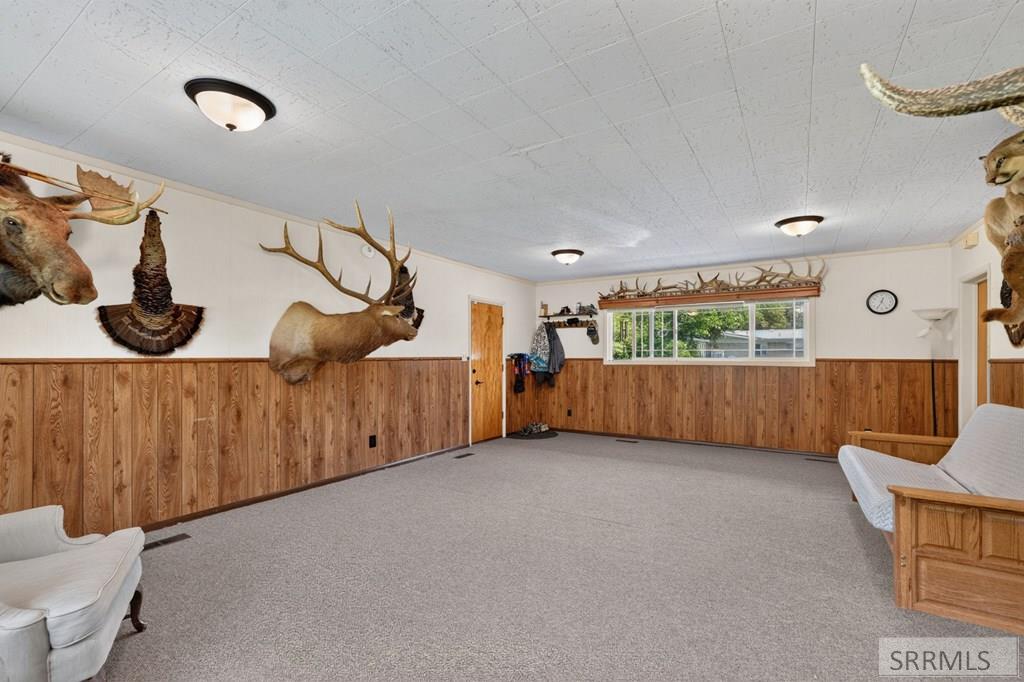 1385 S Shilling Avenue Property Photo 17