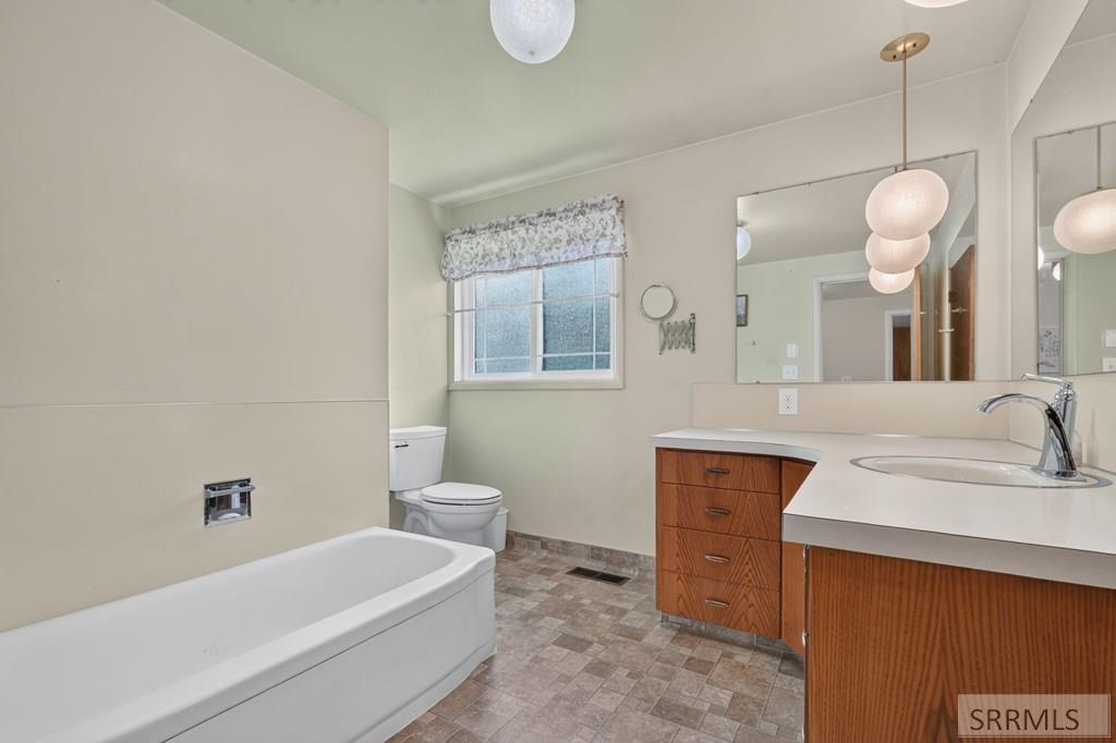1385 S Shilling Avenue Property Photo 34