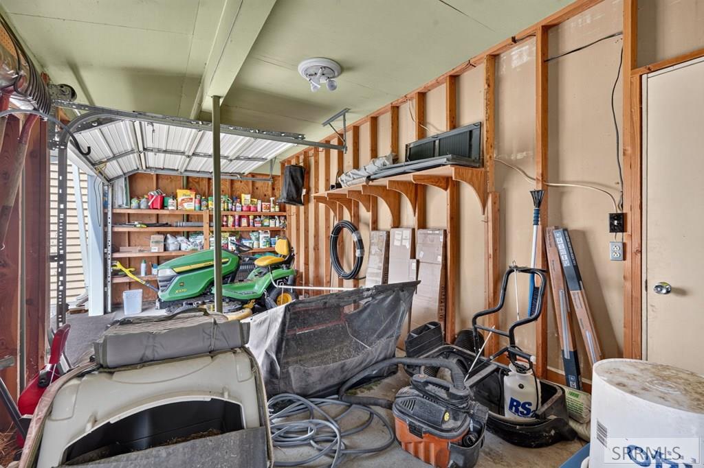 1385 S Shilling Avenue Property Photo 45