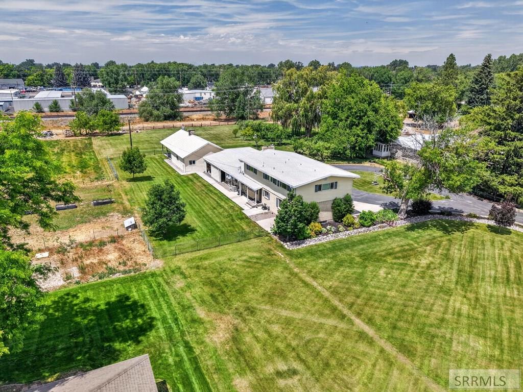 1385 S Shilling Avenue Property Photo 52