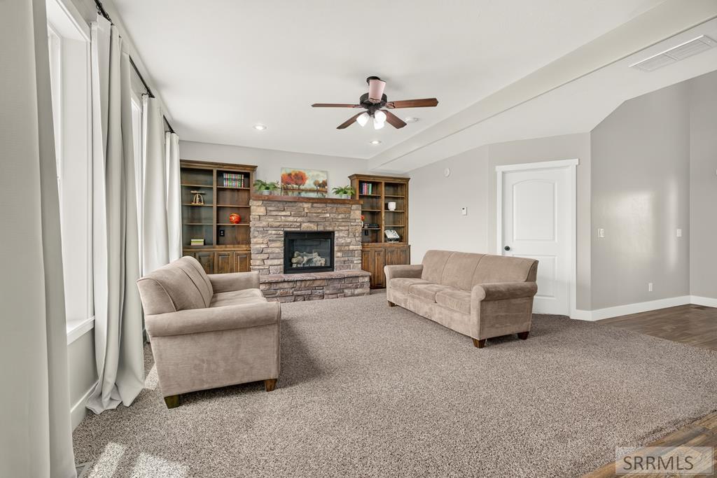 772 N 1080 E Property Photo 7