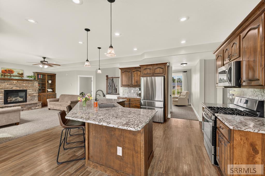 772 N 1080 E Property Photo 11
