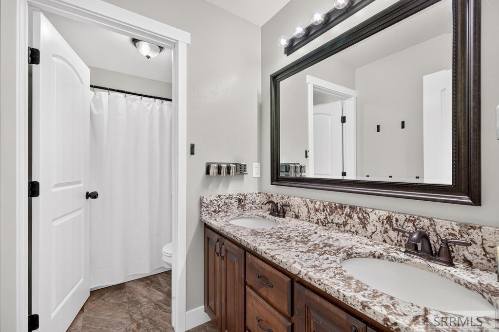 772 N 1080 E Property Photo 22