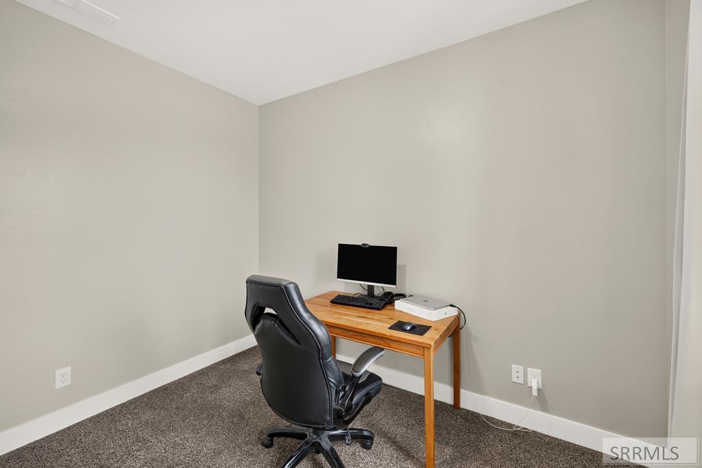 772 N 1080 E Property Photo 28
