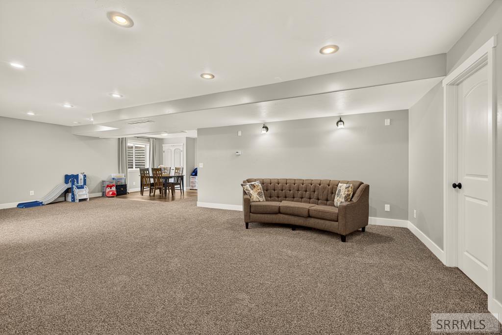 772 N 1080 E Property Photo 32