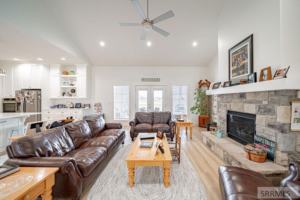 4116 E 206 N Property Photo 16