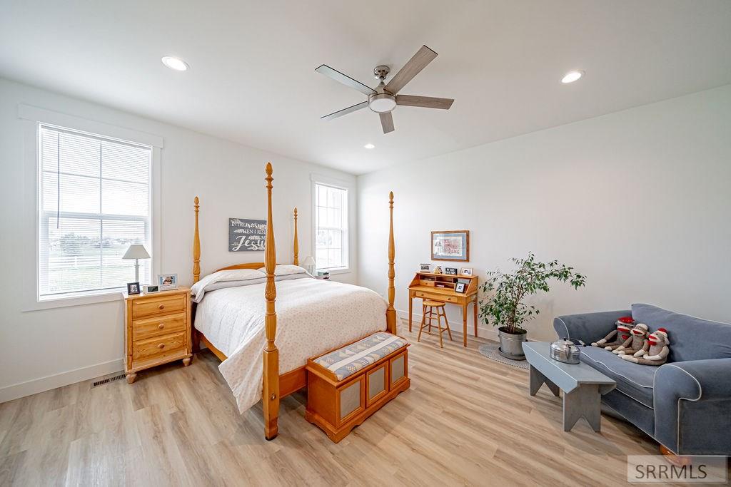 4116 E 206 N Property Photo 35