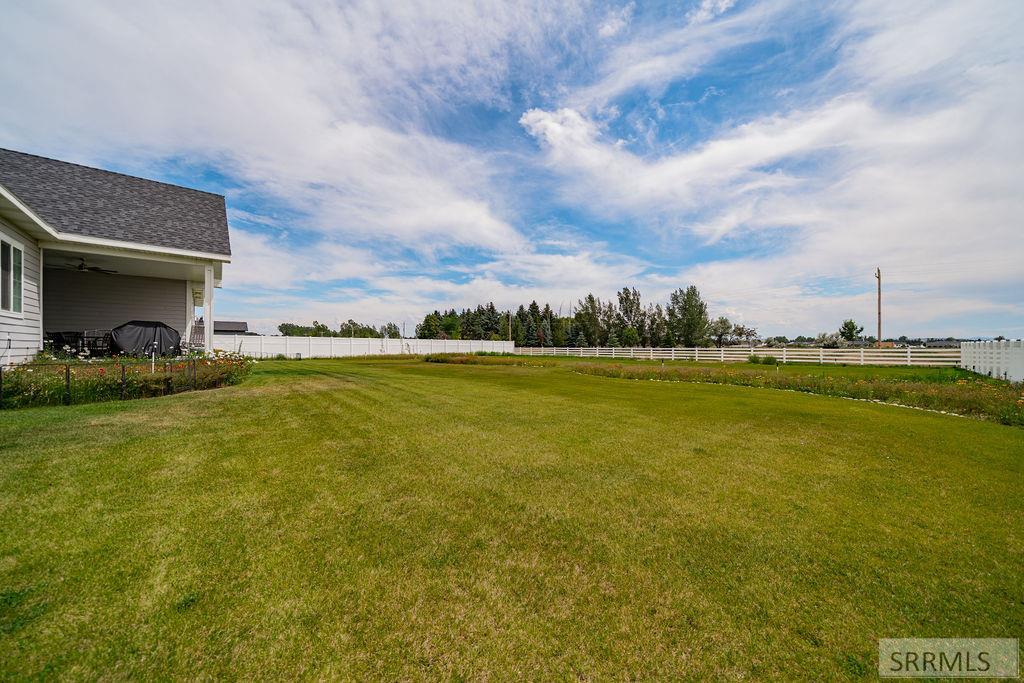 4116 E 206 N Property Photo 77