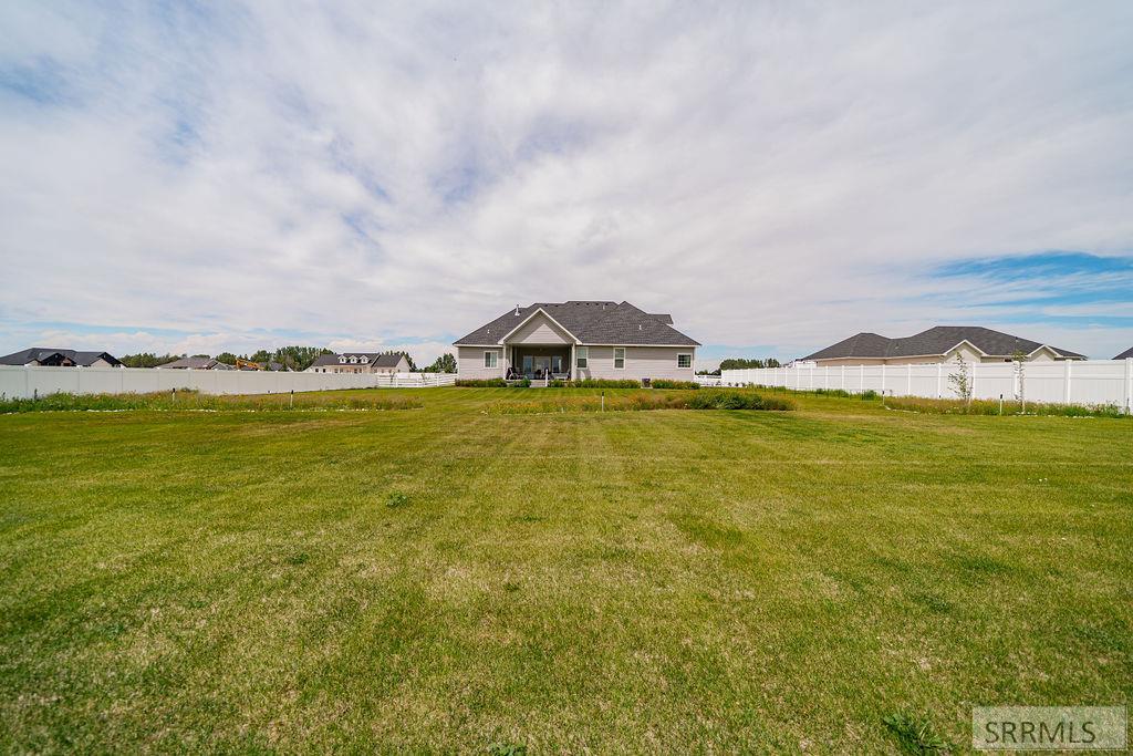 4116 E 206 N Property Photo 78