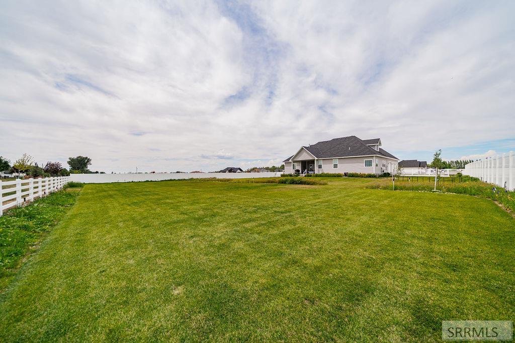 4116 E 206 N Property Photo 79