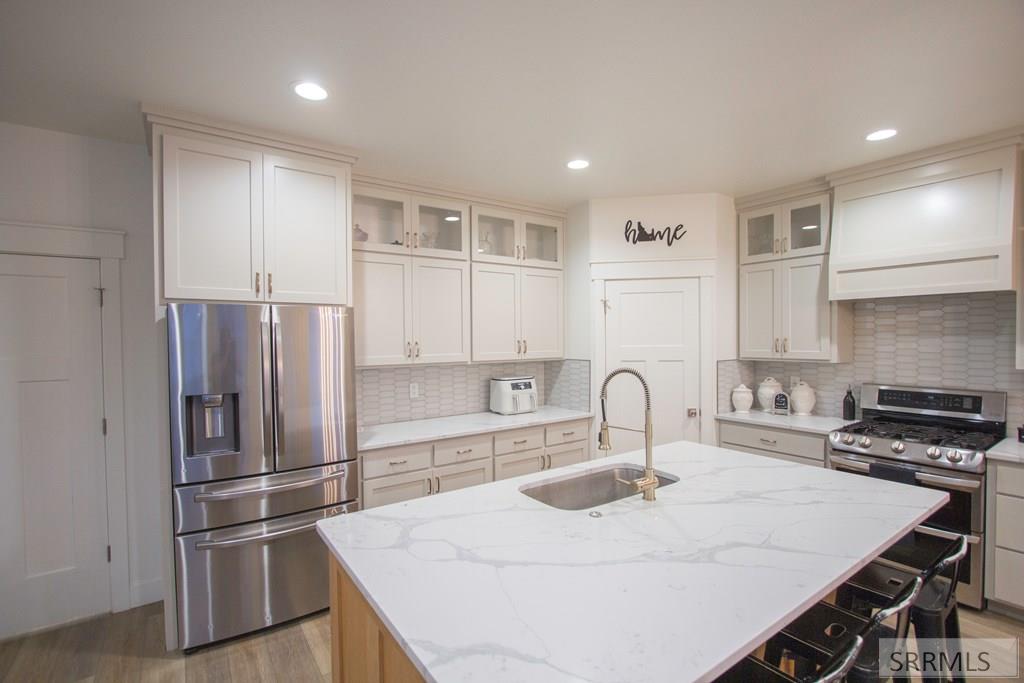 4900 Torcello Drive Property Photo 21