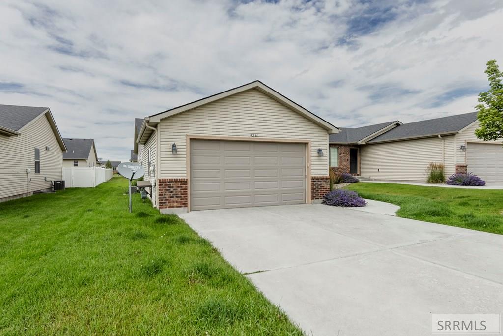 4261 Liberty Drive Property Photo 4