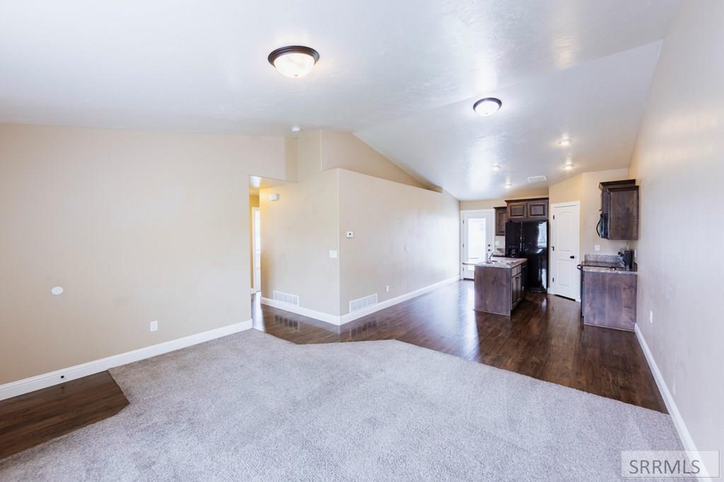 4261 Liberty Drive Property Photo 6