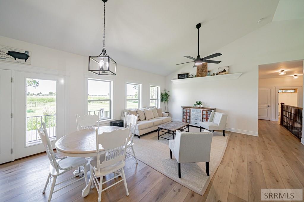 4311 E 265 N Property Photo 17
