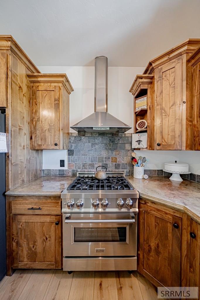 4311 E 265 N Property Photo 27
