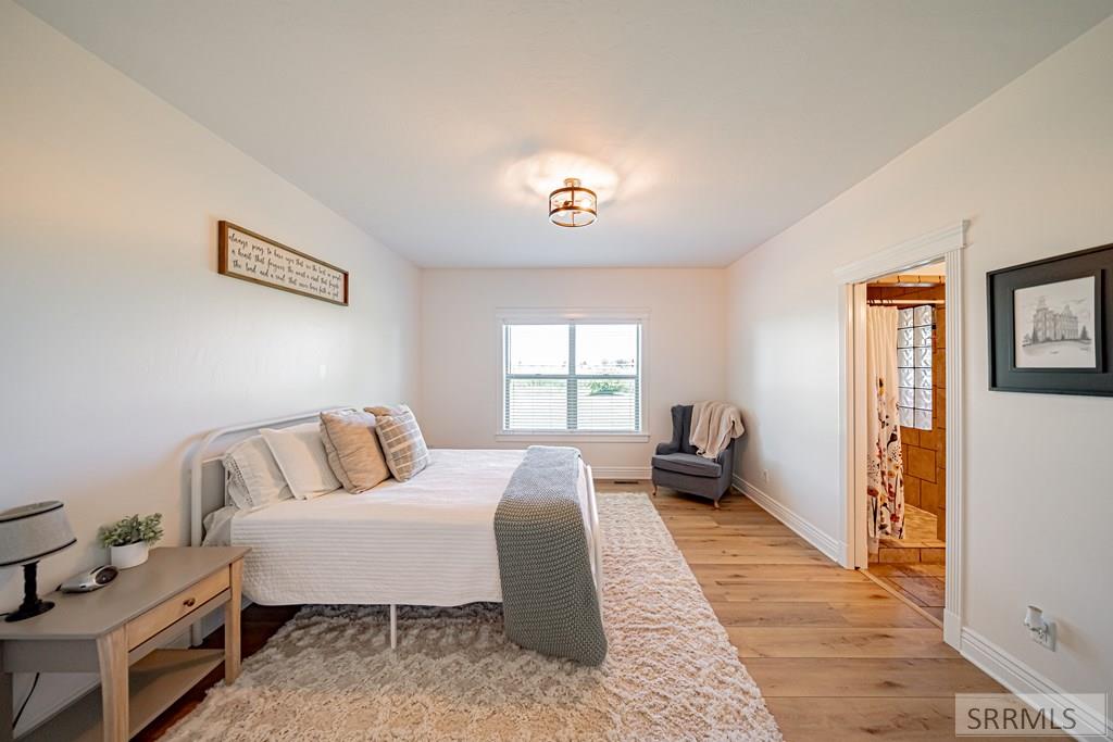4311 E 265 N Property Photo 32