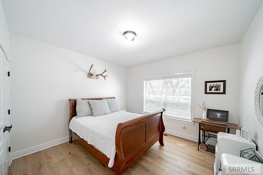 4311 E 265 N Property Photo 46