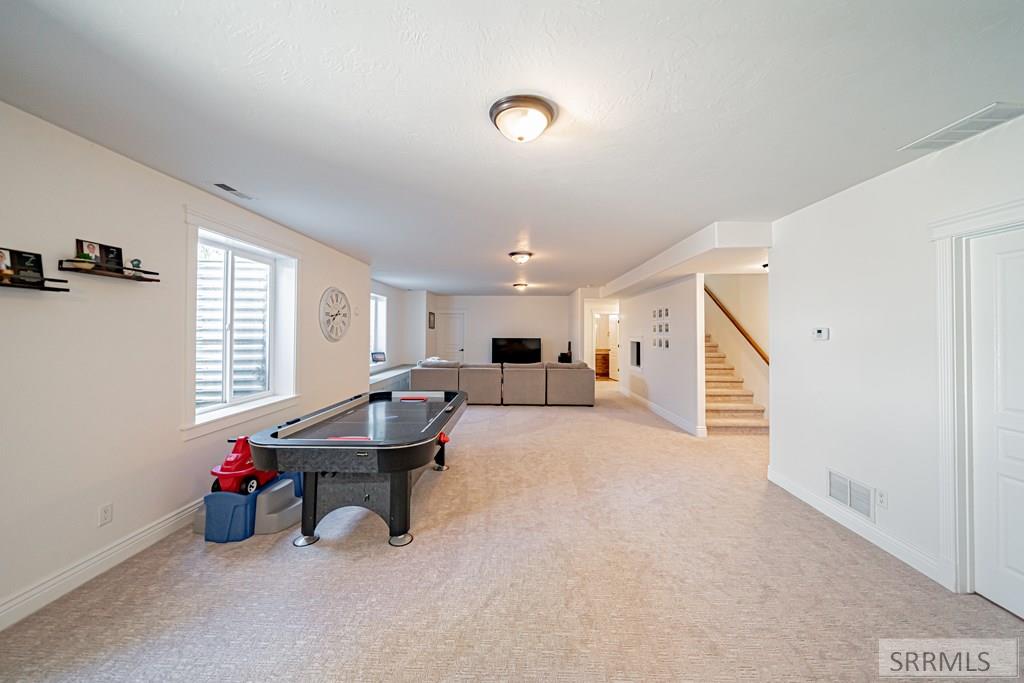 4311 E 265 N Property Photo 49