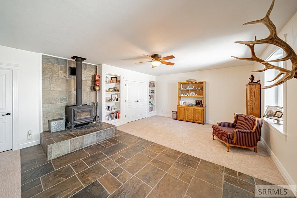 4311 E 265 N Property Photo 56