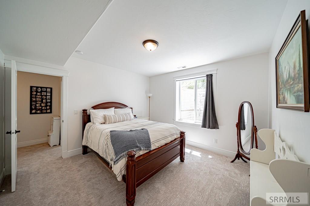 4311 E 265 N Property Photo 60