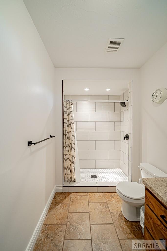 4311 E 265 N Property Photo 63