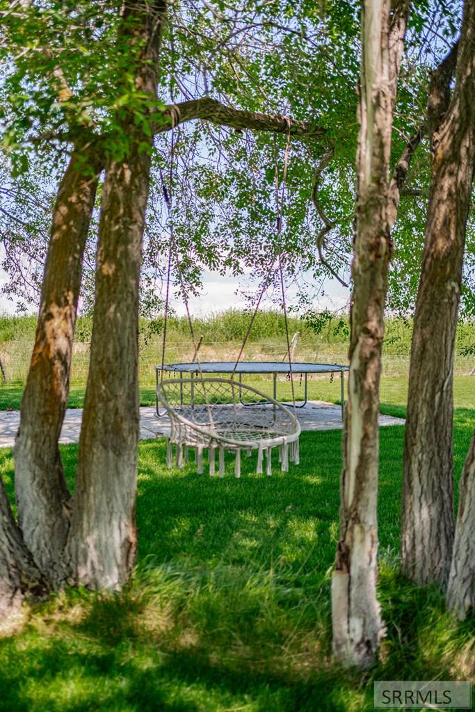 4311 E 265 N Property Photo 73