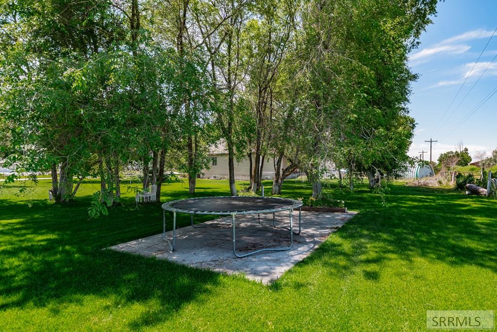 4311 E 265 N Property Photo 75