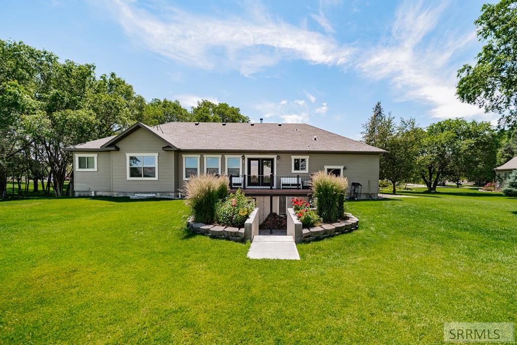 4311 E 265 N Property Photo 81