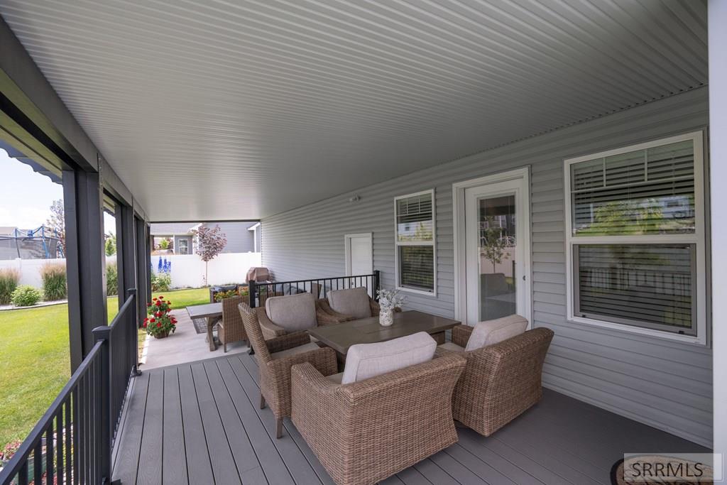 5276 Rock Hollow Lane Property Photo 5