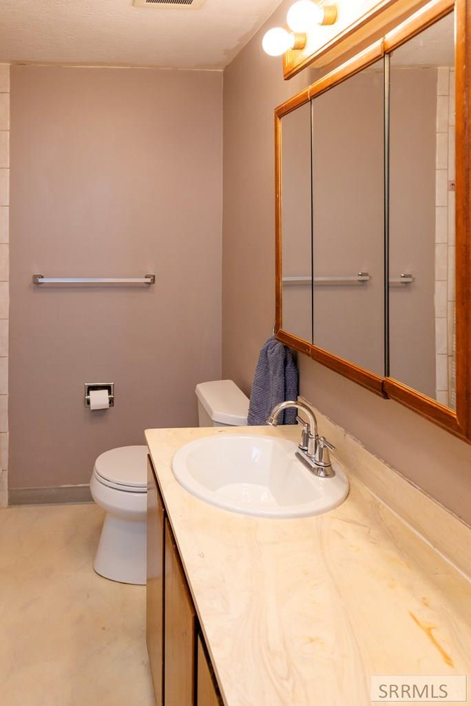 220 N Fanning Avenue # 33 Property Photo 10