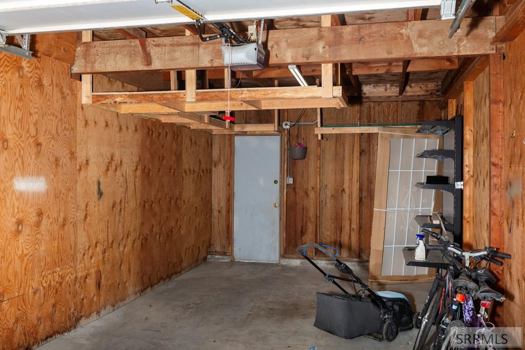 220 N Fanning Avenue # 33 Property Photo 27